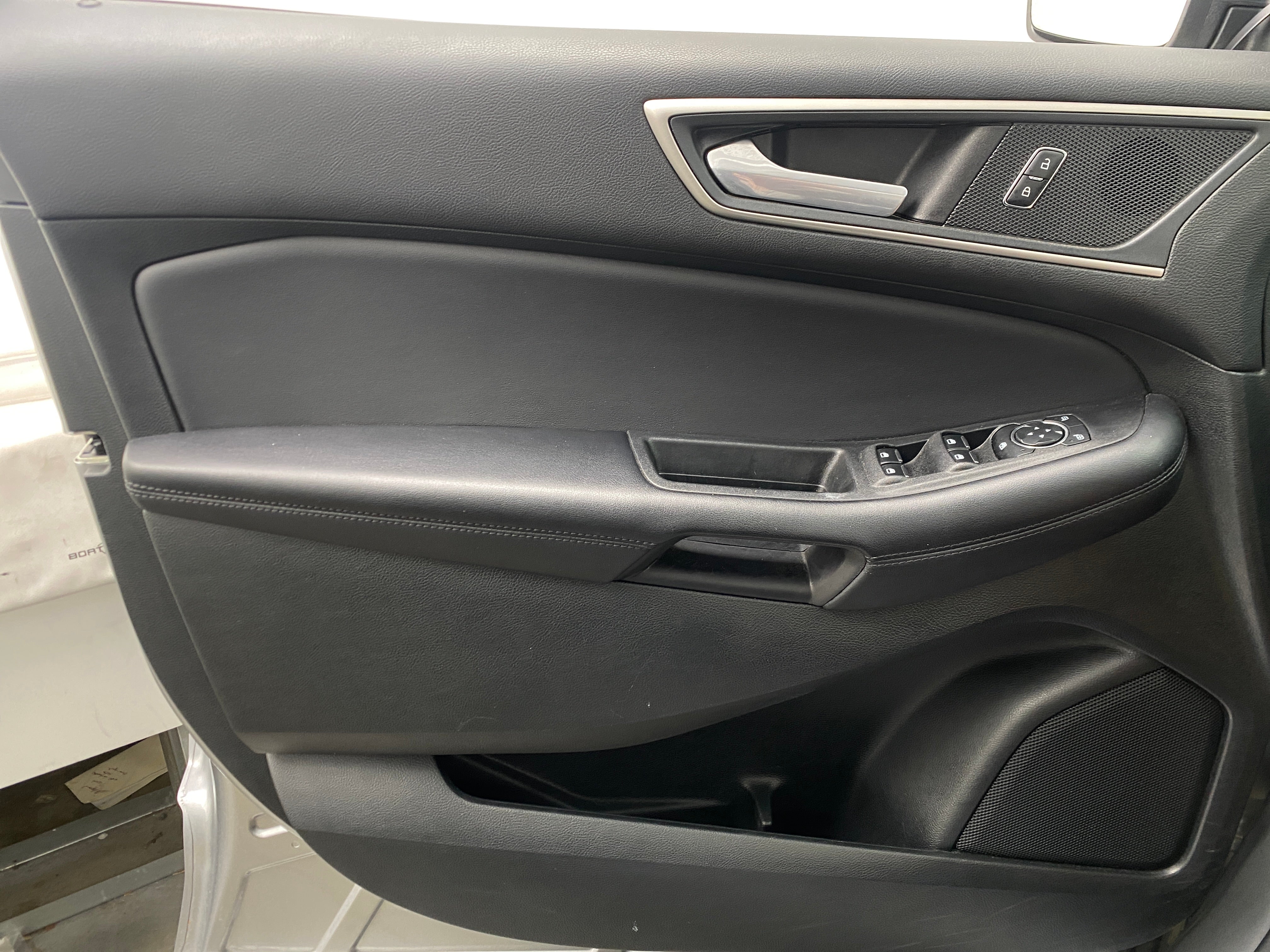 2023 Ford Edge