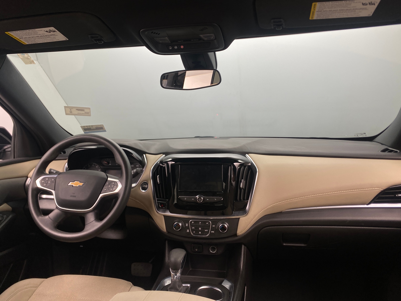 Thumbnail: 2022 Chevrolet Traverse - 3