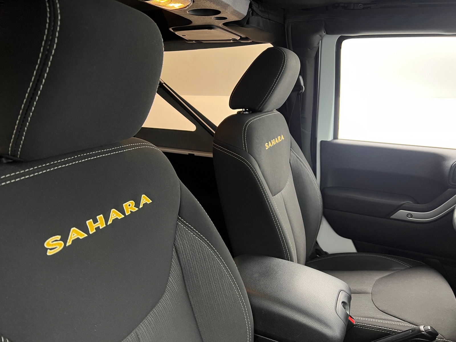 Thumbnail: 2015 Jeep Wrangler - 2