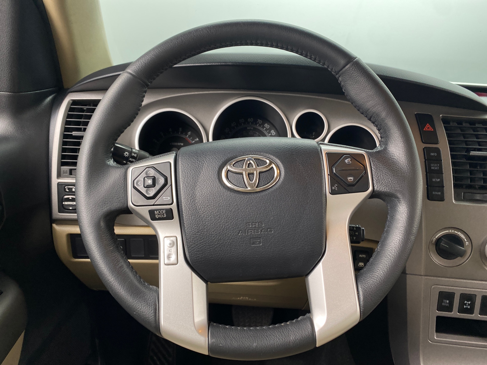 Thumbnail: 2016 Toyota Sequoia - 5