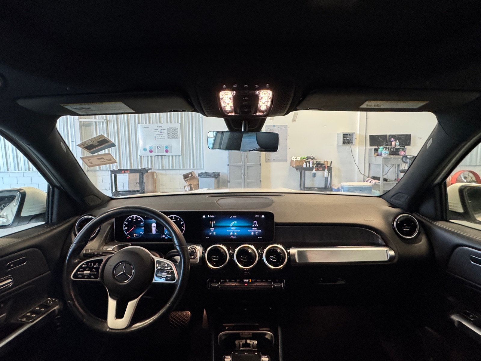 Thumbnail: 2021 Mercedes-Benz GLB - 2