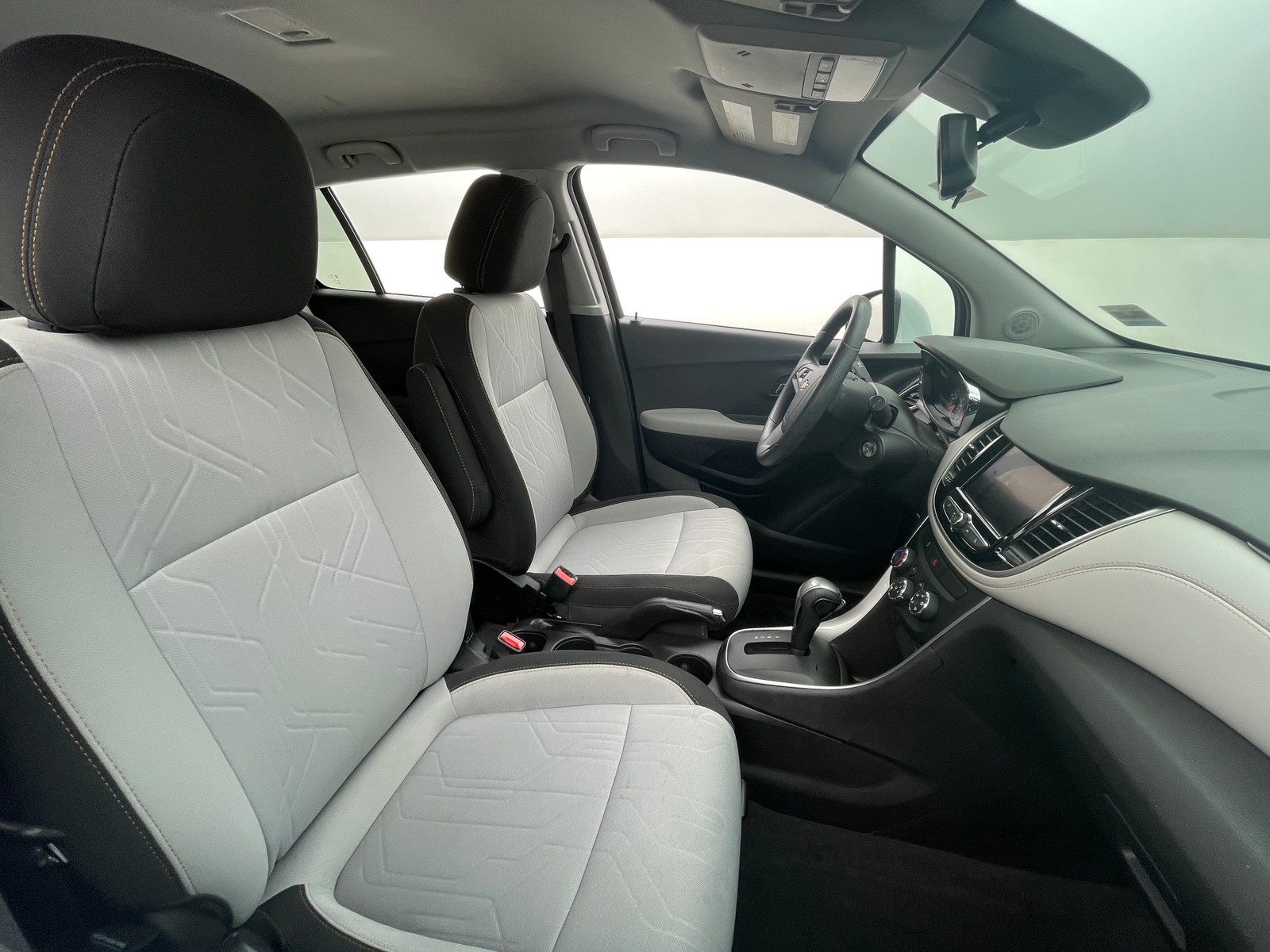 Thumbnail: 2020 Chevrolet Trax - 2