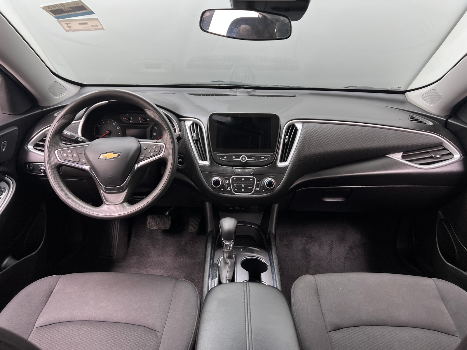 Thumbnail: 2023 Chevrolet Malibu - 3