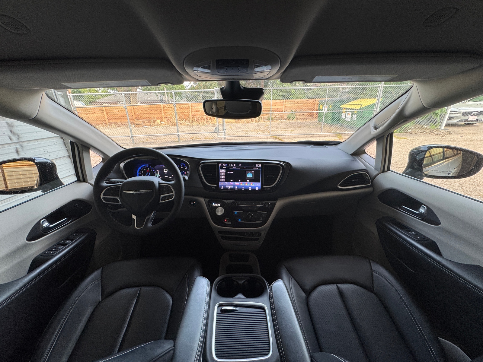 Thumbnail: 2024 Chrysler Pacifica - 2