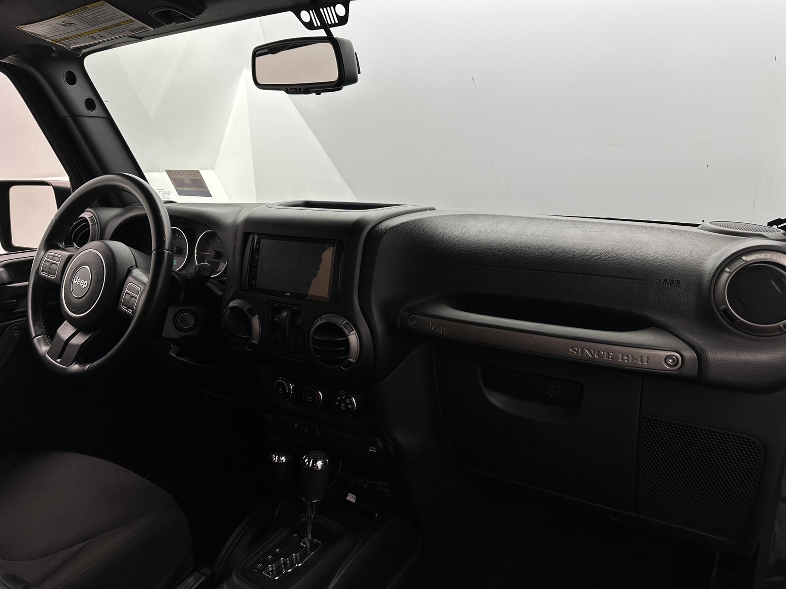 Thumbnail: 2016 Jeep Wrangler - 3
