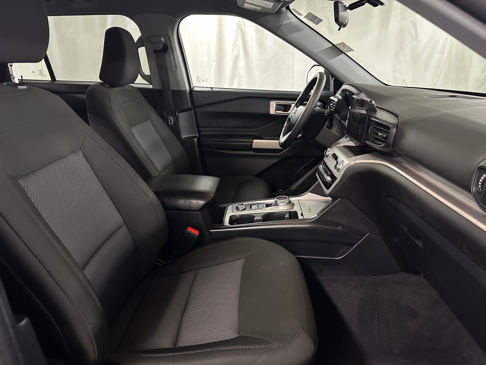 Thumbnail: 2022 Ford Explorer - 2