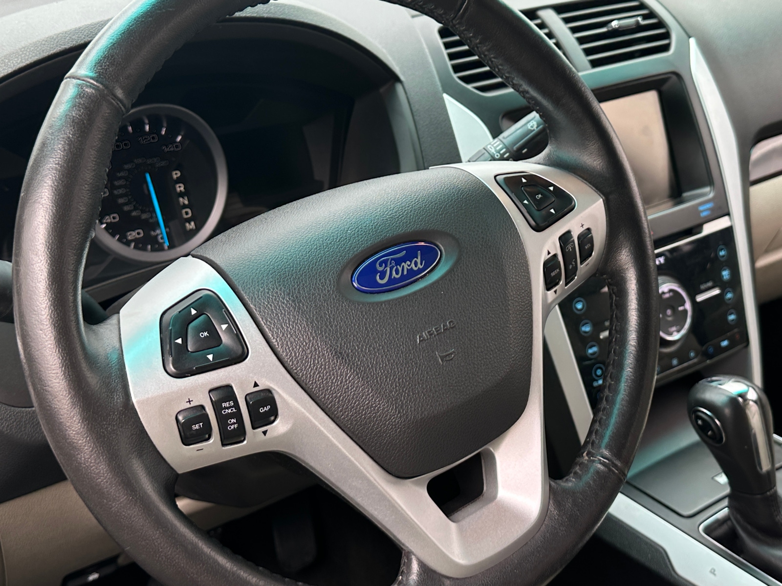 Thumbnail: 2015 Ford Explorer - 4