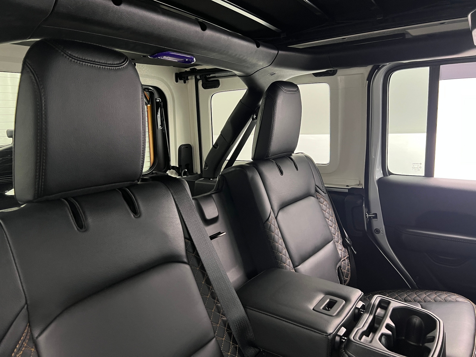 Thumbnail: 2022 Jeep Wrangler - 5