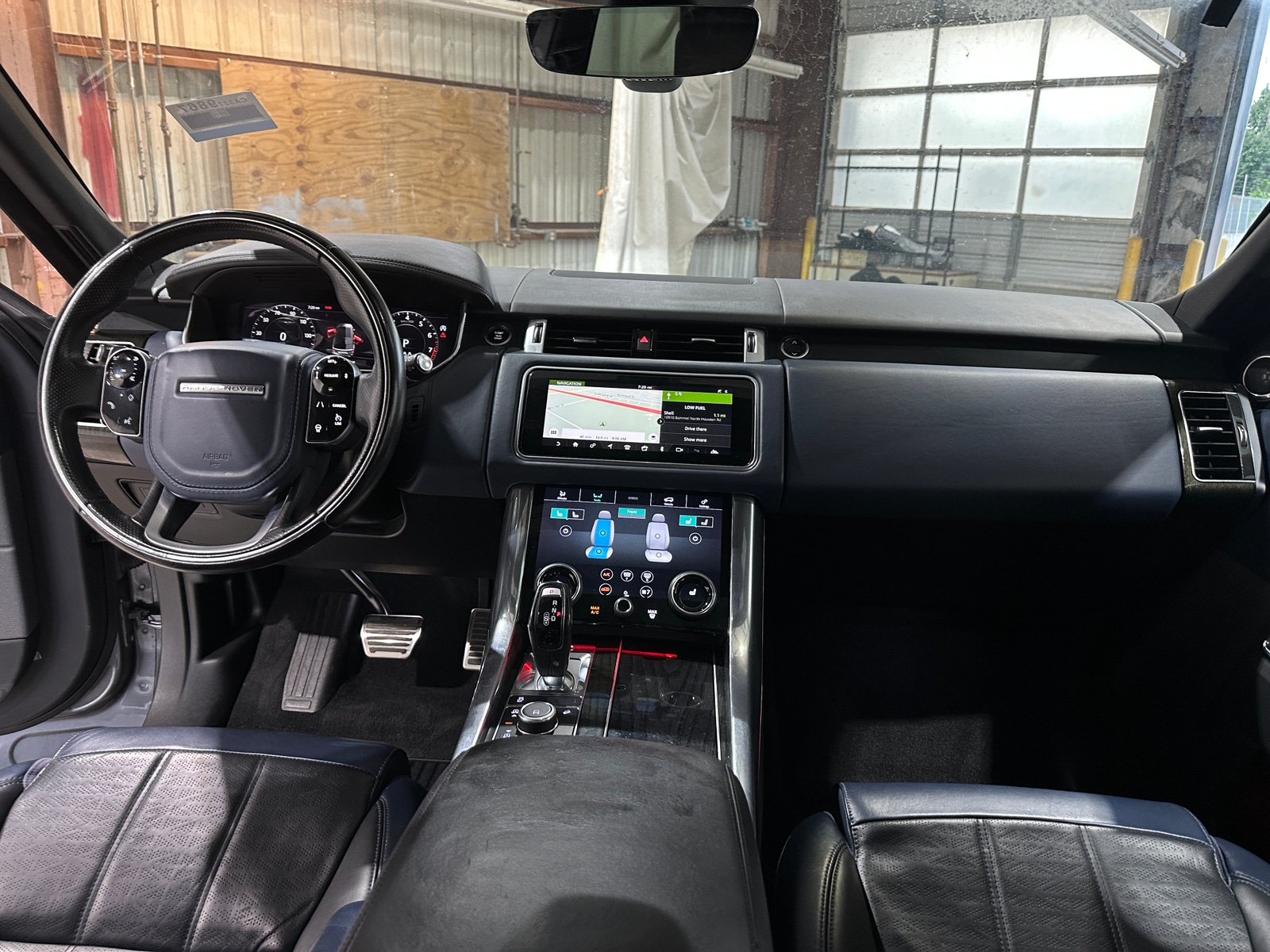 Thumbnail: 2019 Land Rover Range Rover Sport - 2