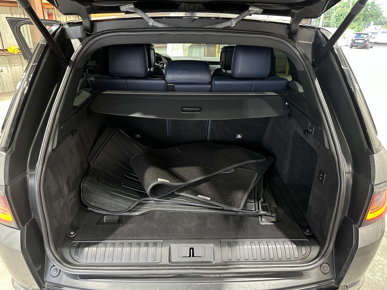 Thumbnail: 2019 Land Rover Range Rover Sport - 6