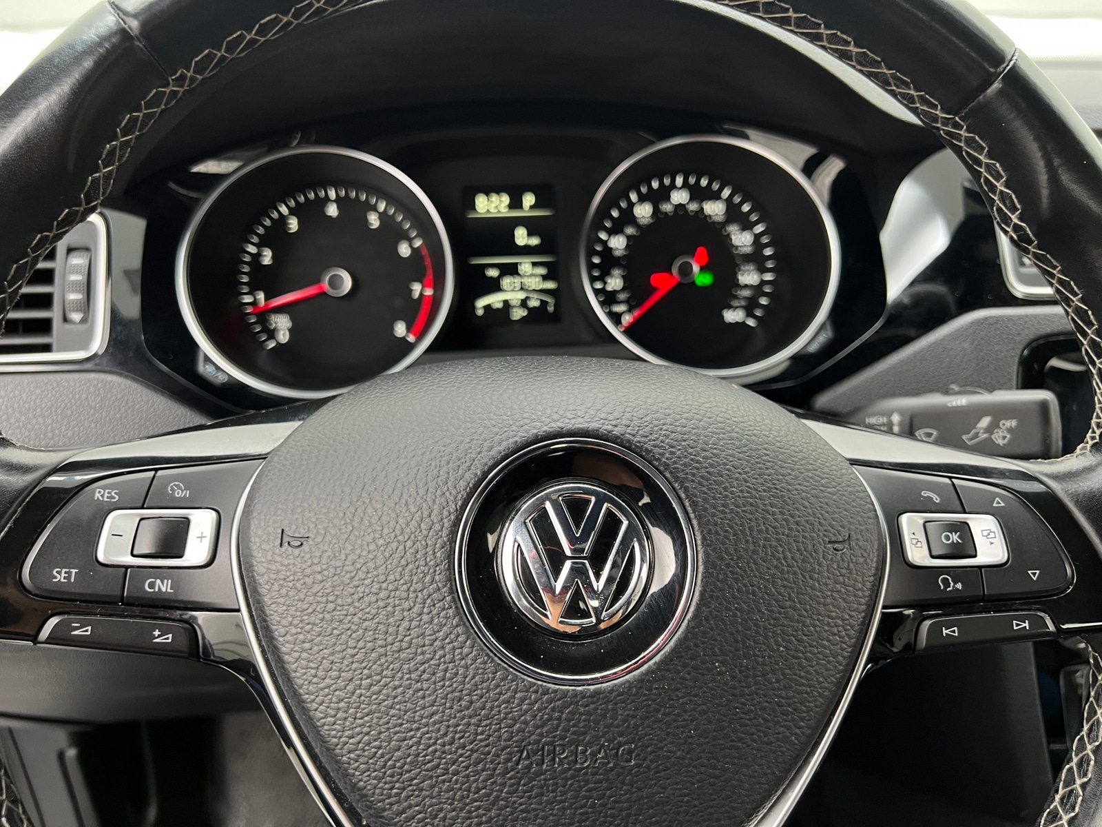 Thumbnail: 2016 Volkswagen Jetta - 4
