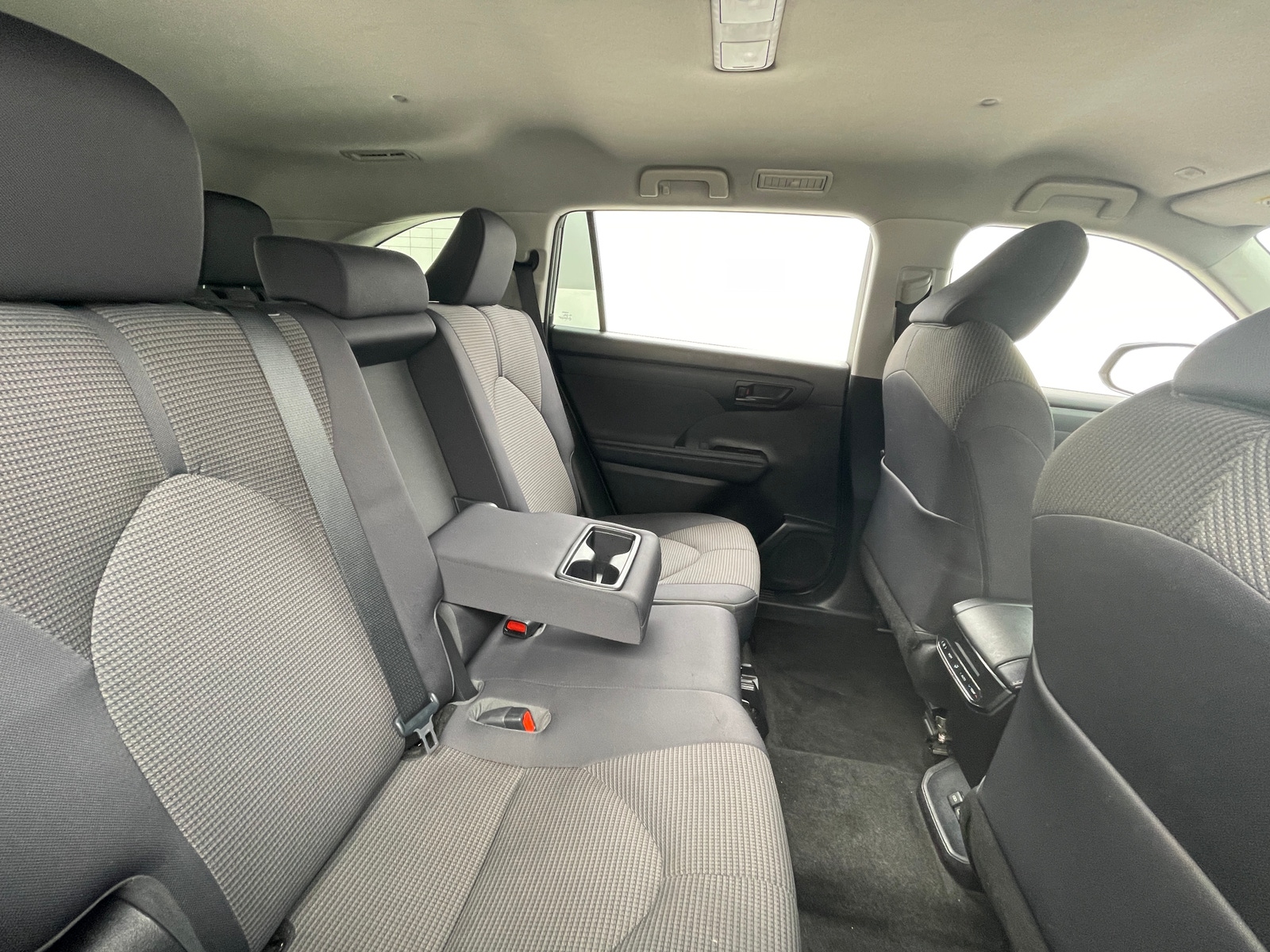 Thumbnail: 2023 Toyota Highlander - 6