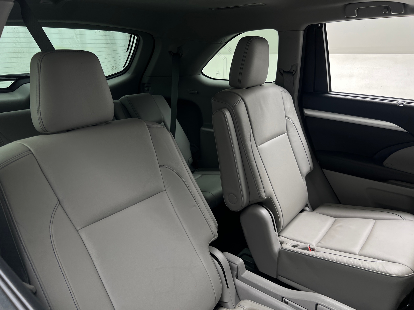 Thumbnail: 2018 Toyota Highlander - 5