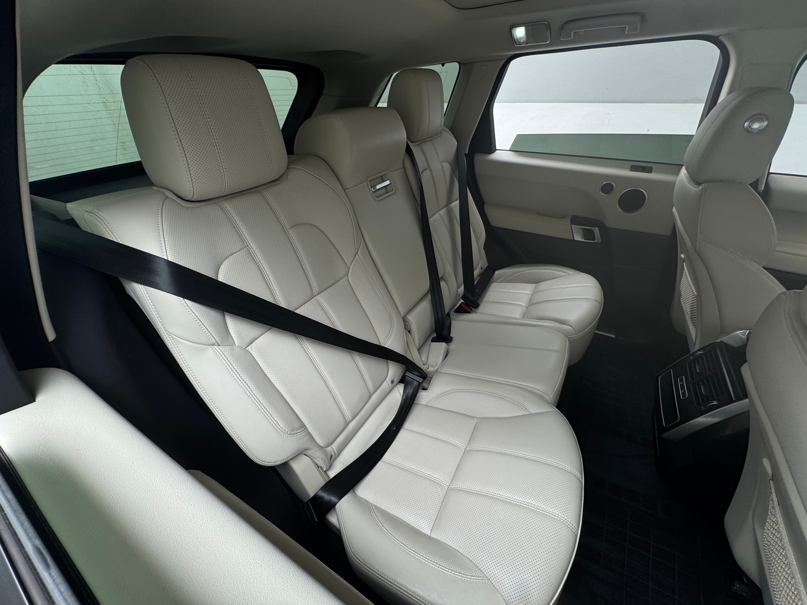 Thumbnail: 2017 Land Rover Range Rover Sport - 5
