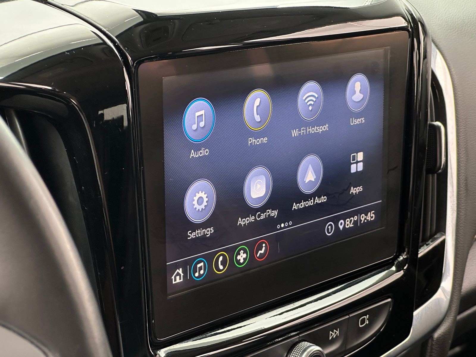 Thumbnail: 2020 Chevrolet Traverse - 3