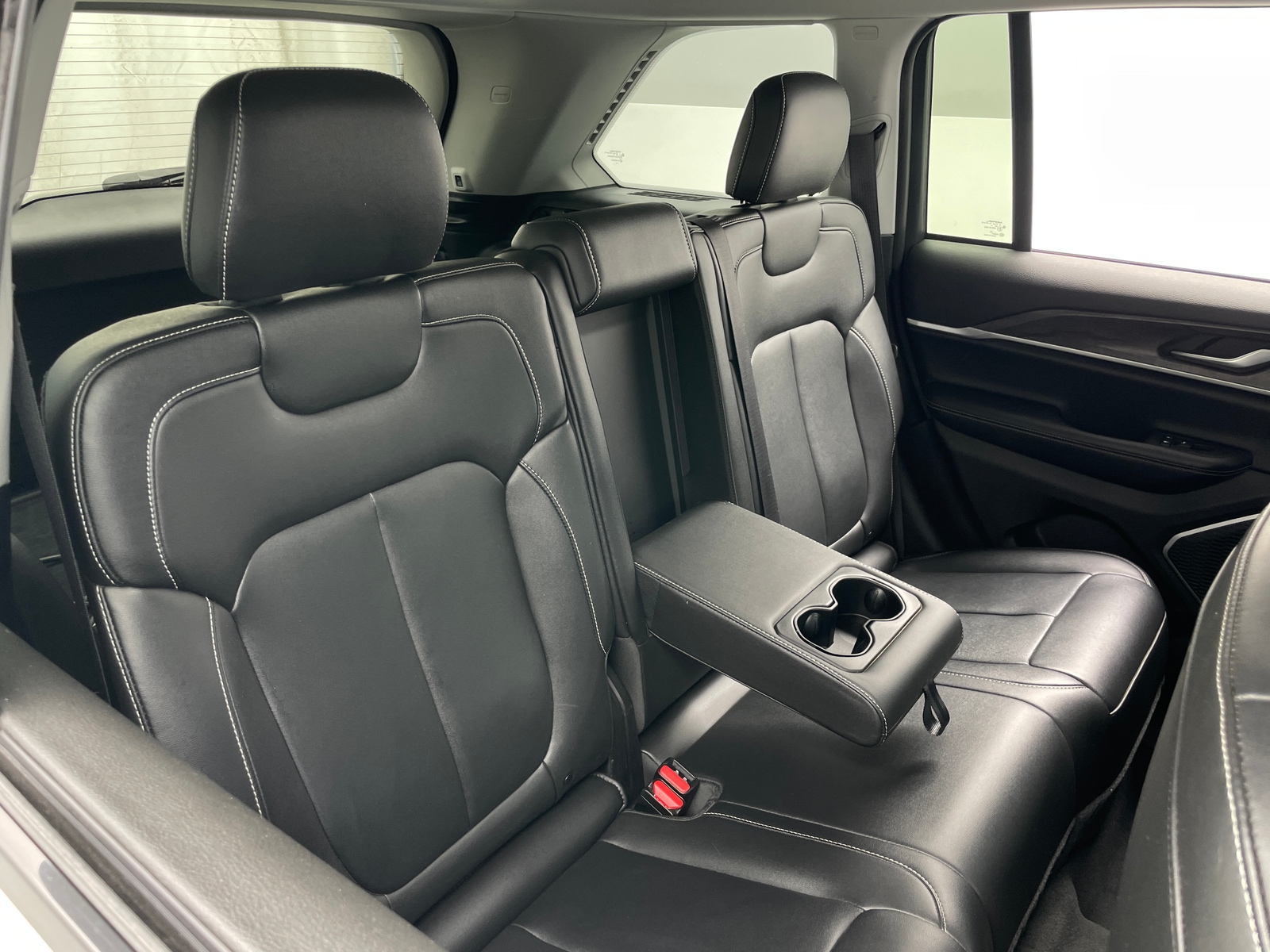 Thumbnail: 2023 Jeep Grand Cherokee - 5