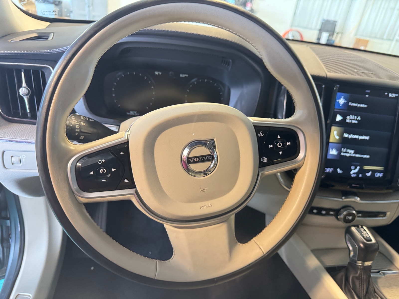 Thumbnail: 2019 Volvo XC60 - 4