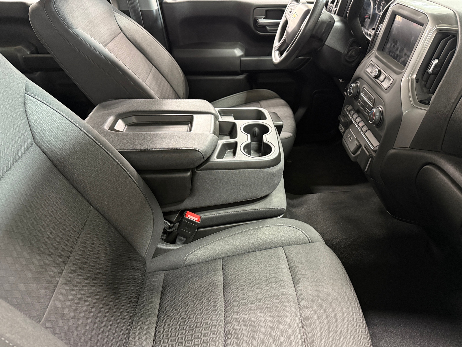 Thumbnail: 2024 Chevrolet Silverado 1500 - 2