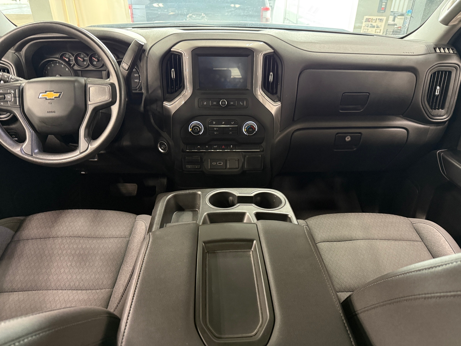 Thumbnail: 2024 Chevrolet Silverado 1500 - 3
