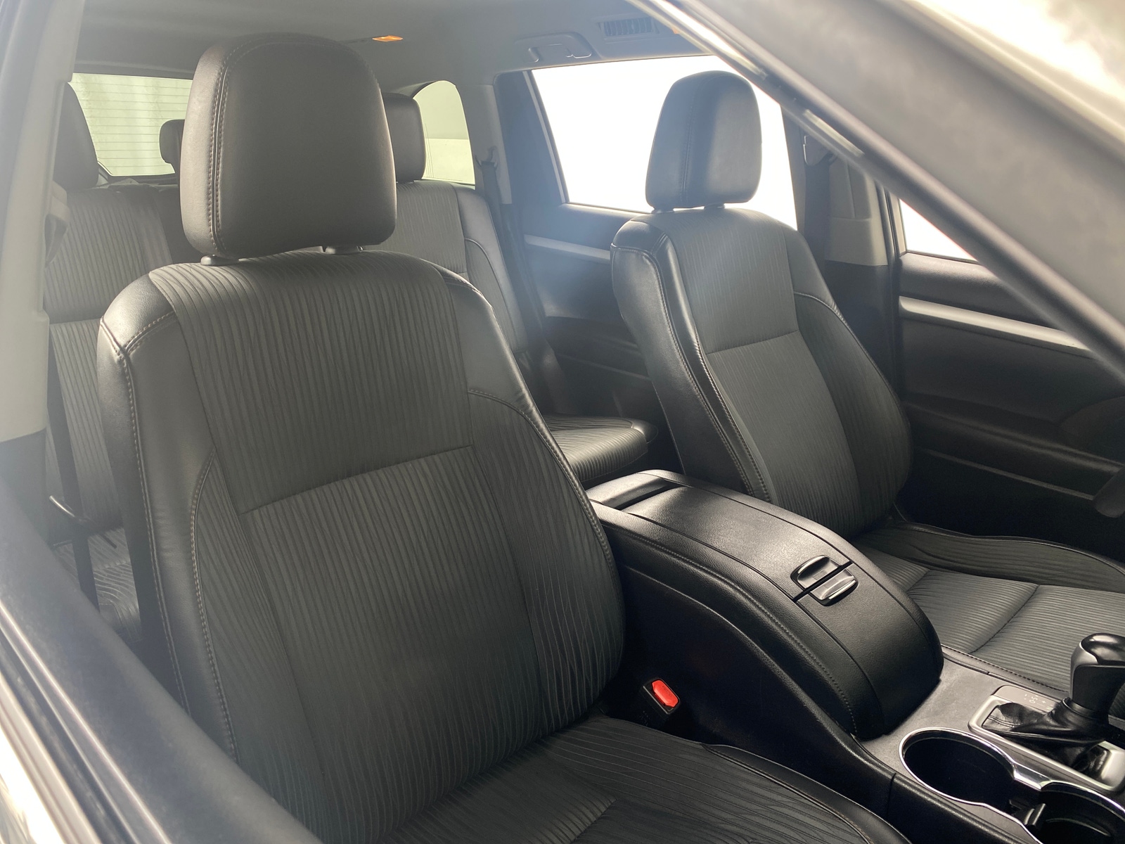 Thumbnail: 2019 Toyota Highlander - 2