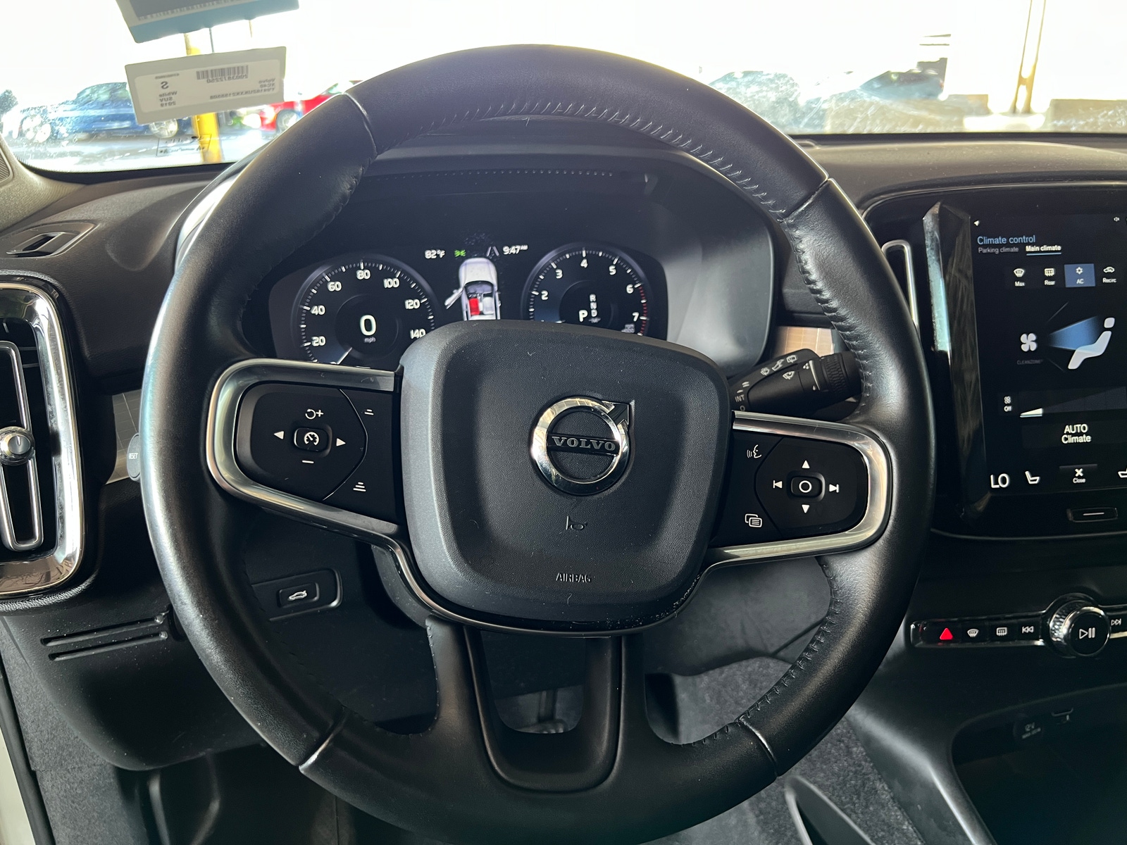 Thumbnail: 2019 Volvo XC40 - 4
