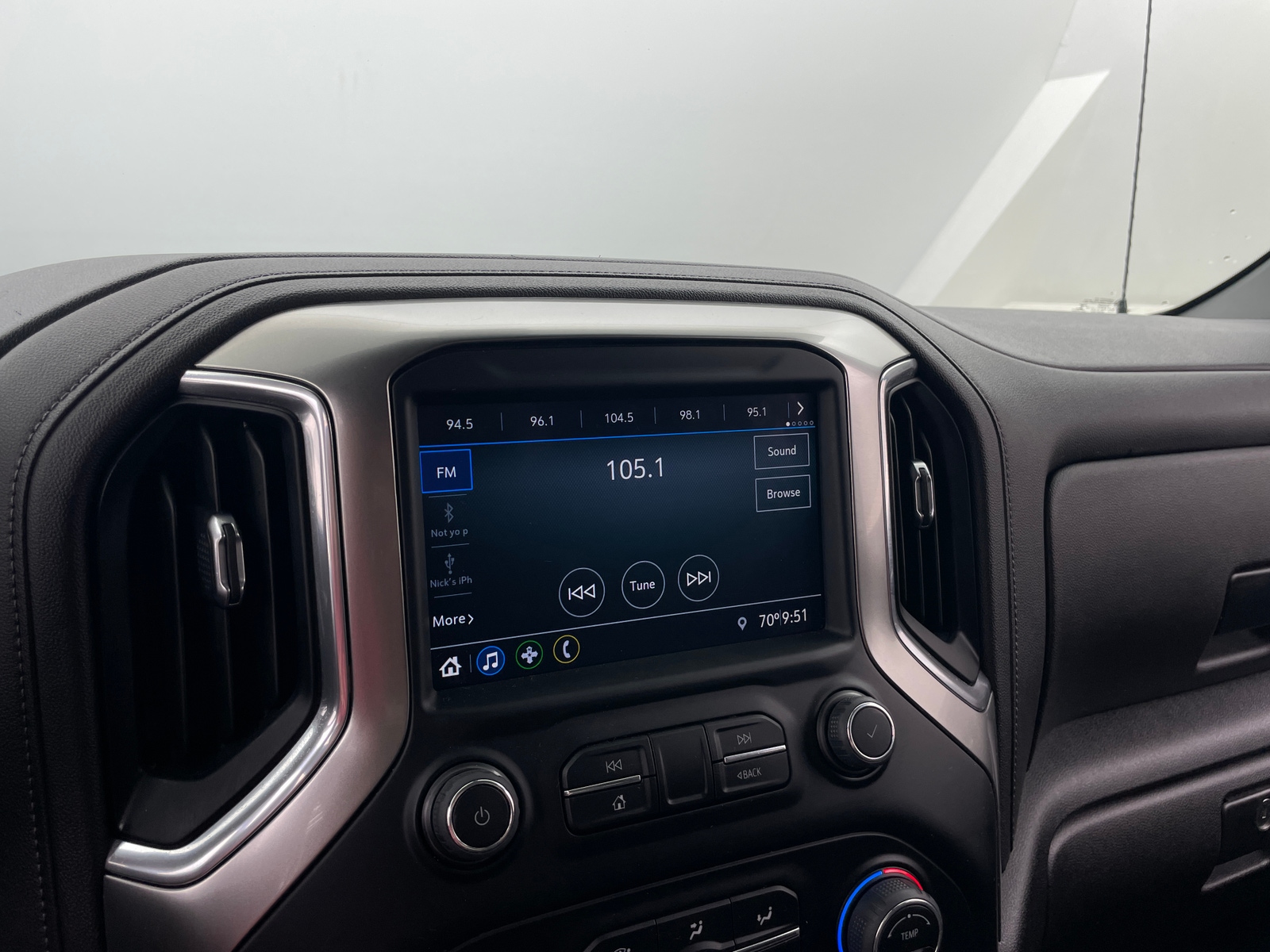 Thumbnail: 2022 Chevrolet Silverado 1500 - 4