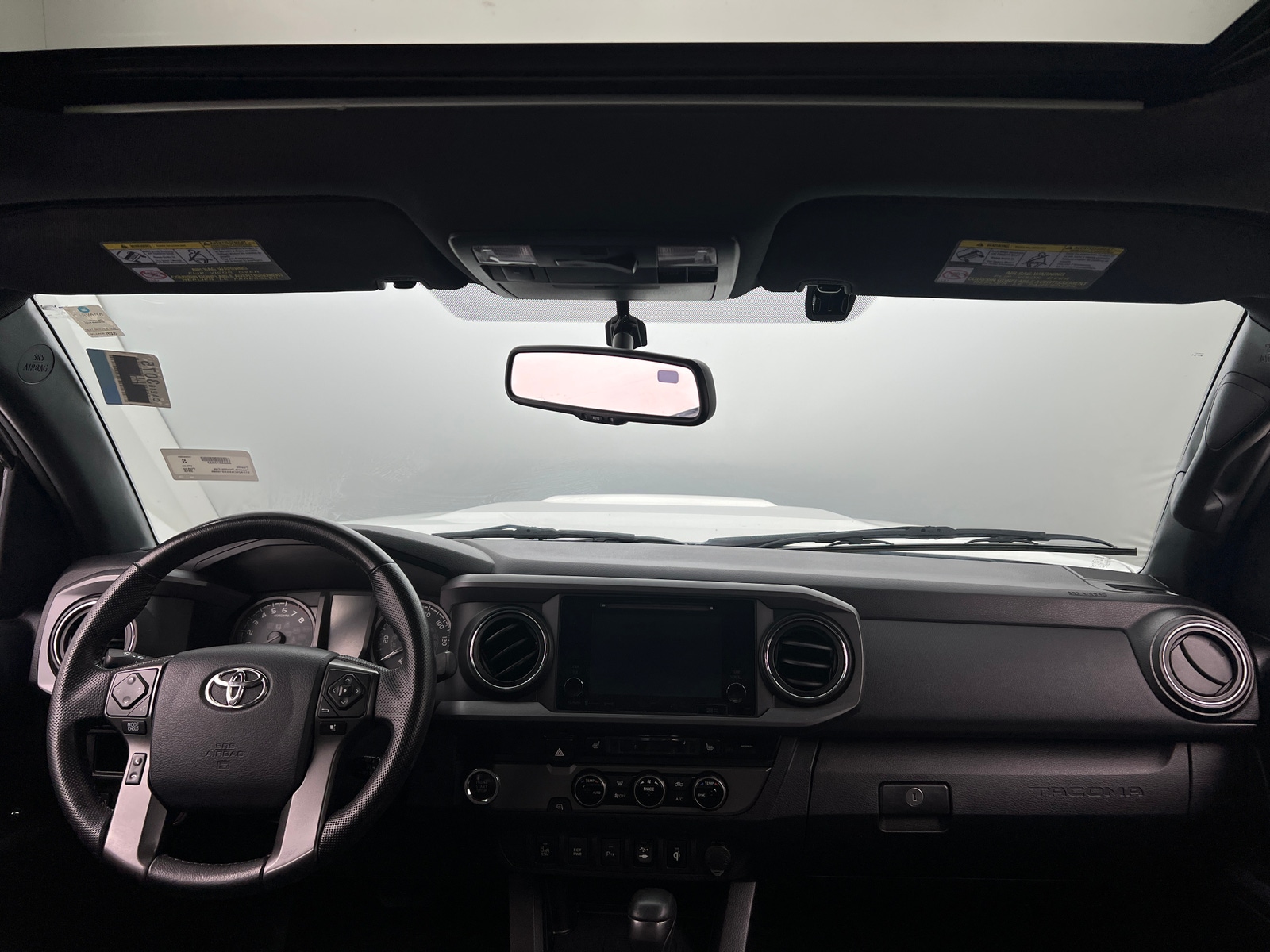 Thumbnail: 2016 Toyota Tacoma - 3
