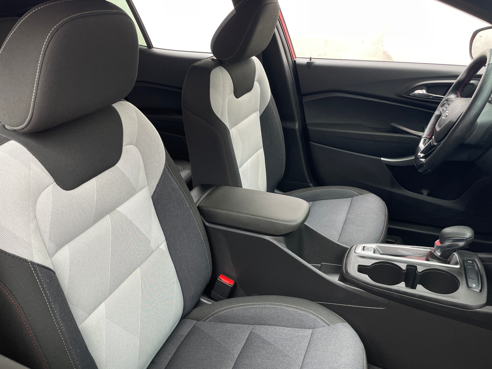 Thumbnail: 2024 Chevrolet Trax - 2