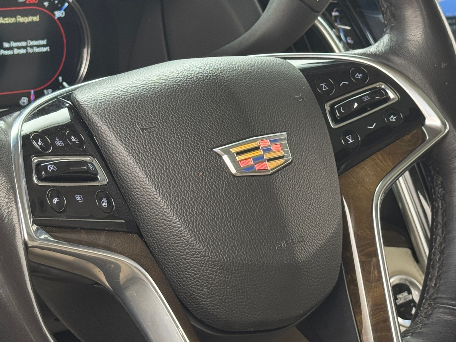 Thumbnail: 2019 Cadillac Escalade - 4