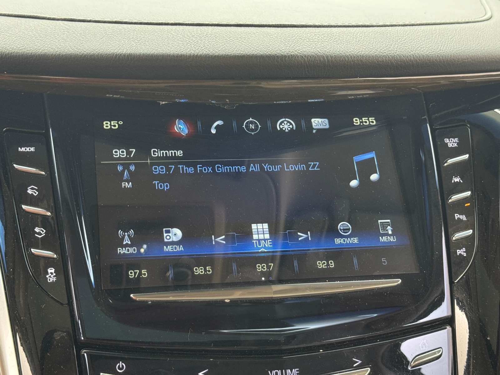 Thumbnail: 2019 Cadillac Escalade - 3