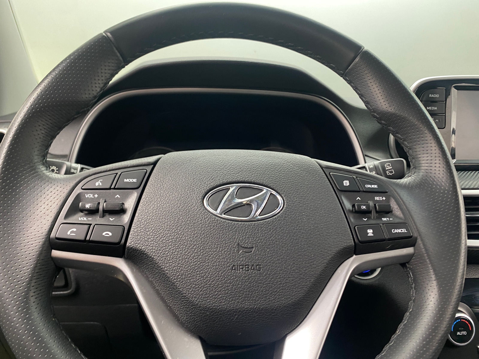 Thumbnail: 2019 Hyundai Tucson - 5