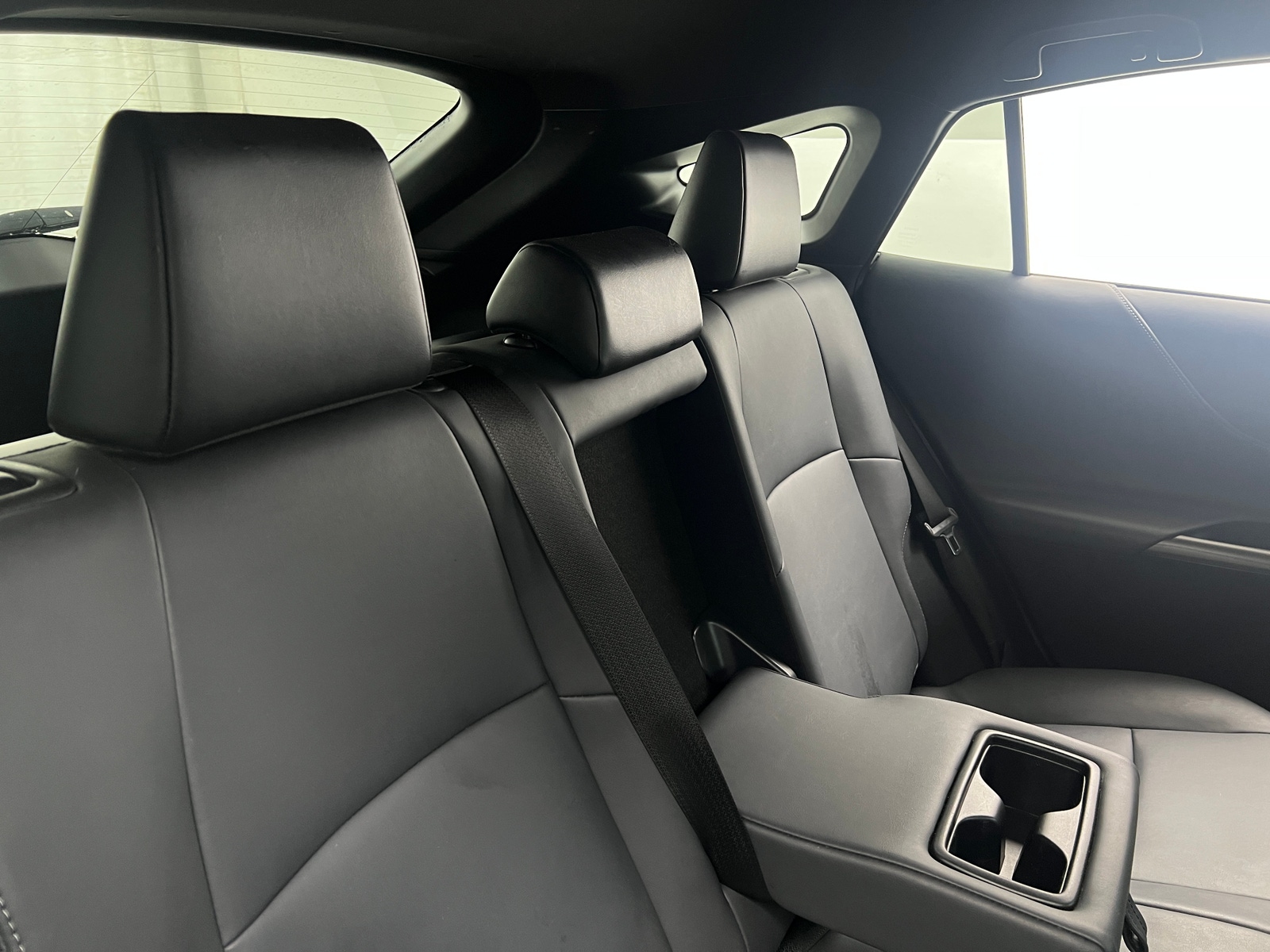 Thumbnail: 2022 Toyota Venza - 5