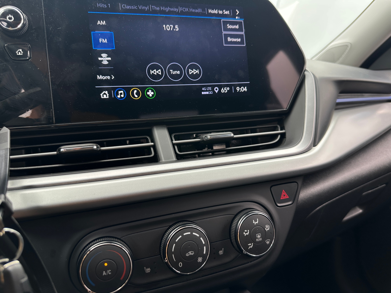Thumbnail: 2025 Chevrolet Trax - 4
