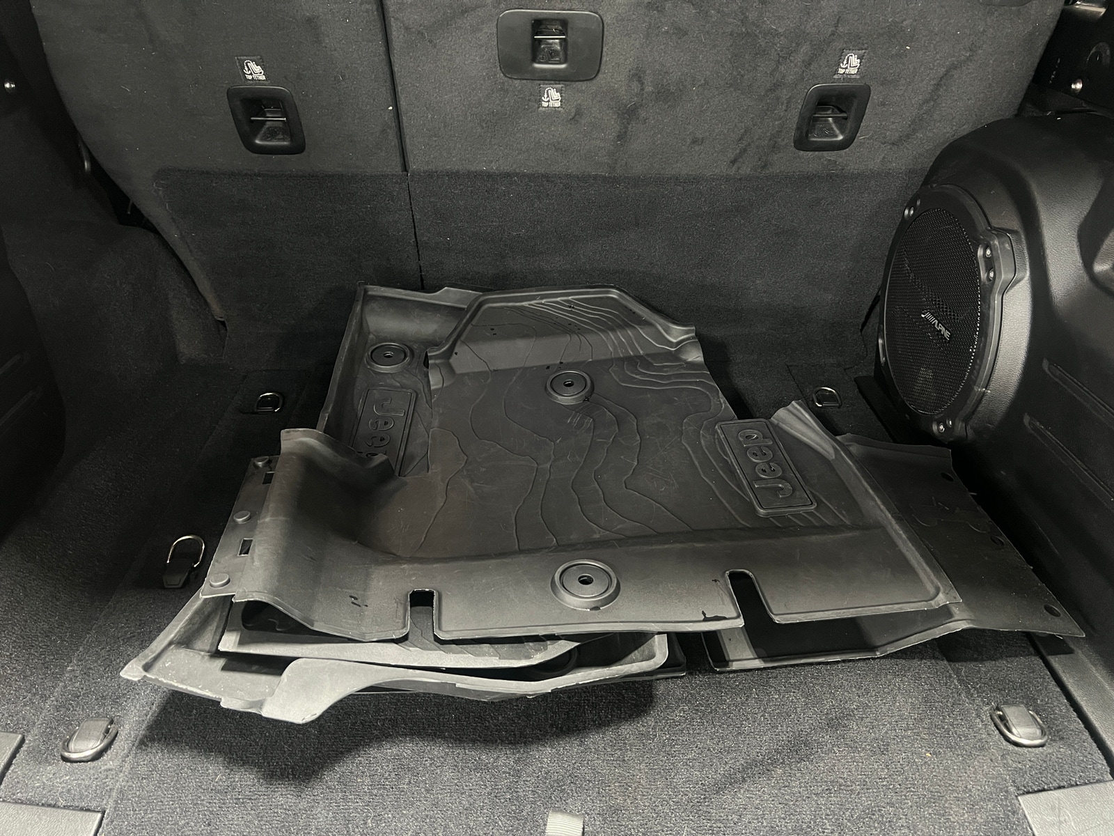 Thumbnail: 2020 Jeep Wrangler - 6