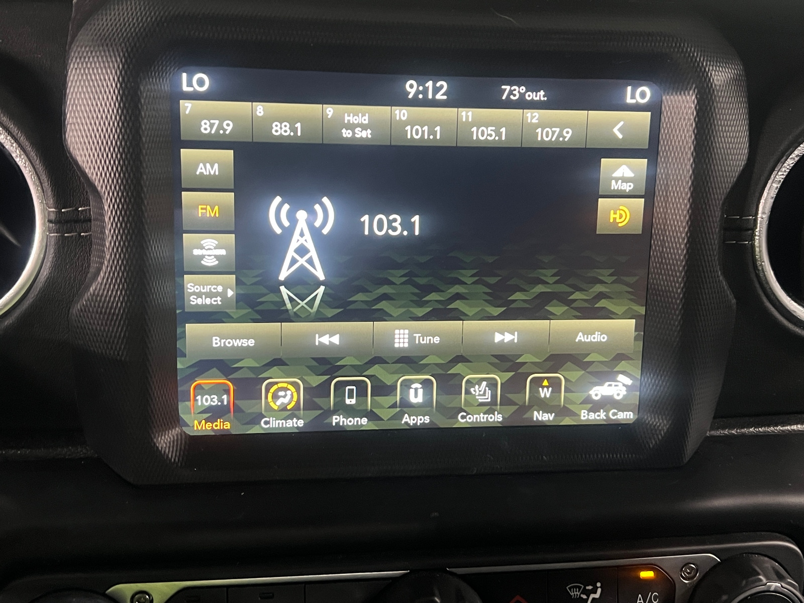 Thumbnail: 2020 Jeep Wrangler - 3