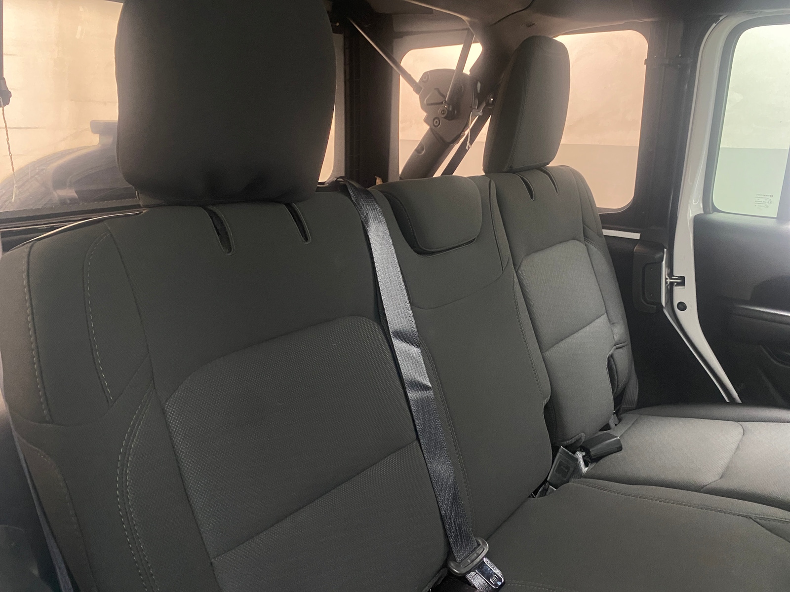 Thumbnail: 2022 Jeep Wrangler - 6