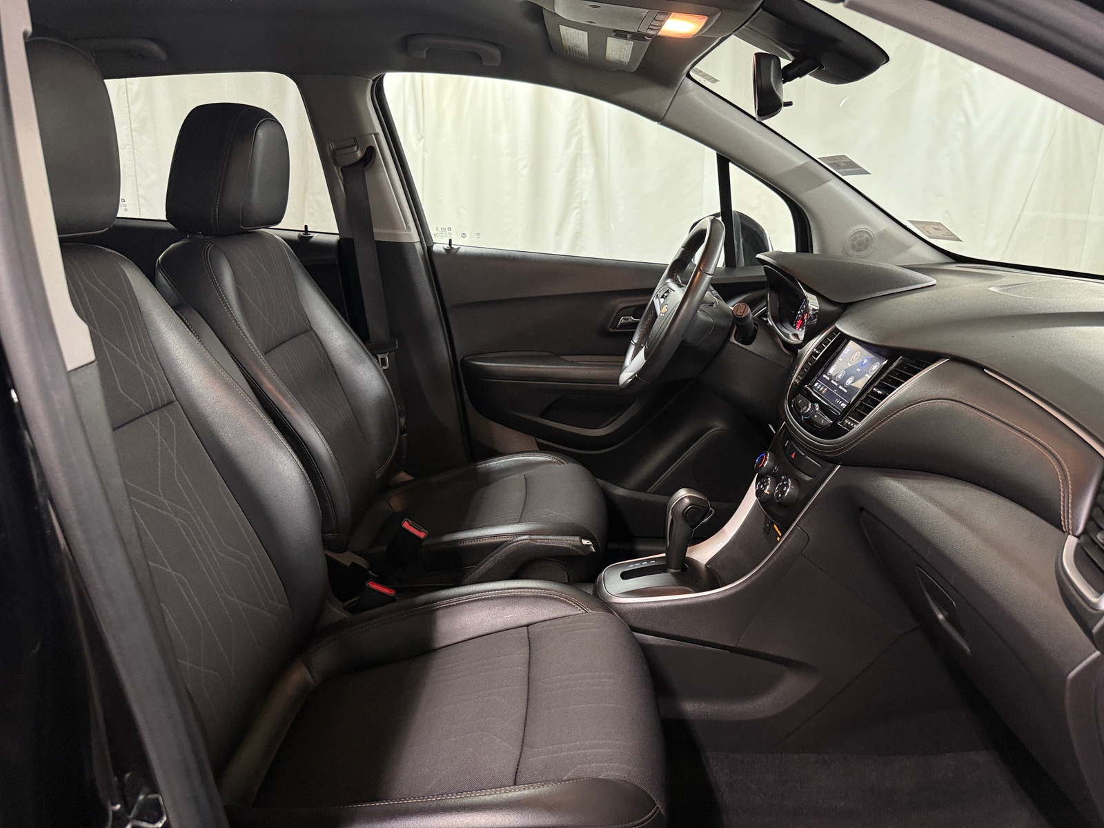 Thumbnail: 2020 Chevrolet Trax - 2