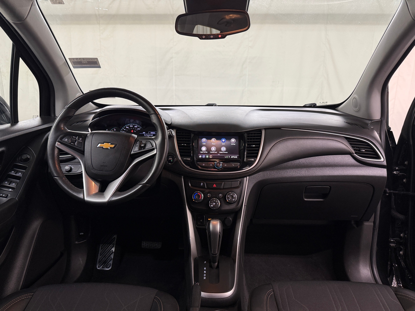 Thumbnail: 2020 Chevrolet Trax - 3