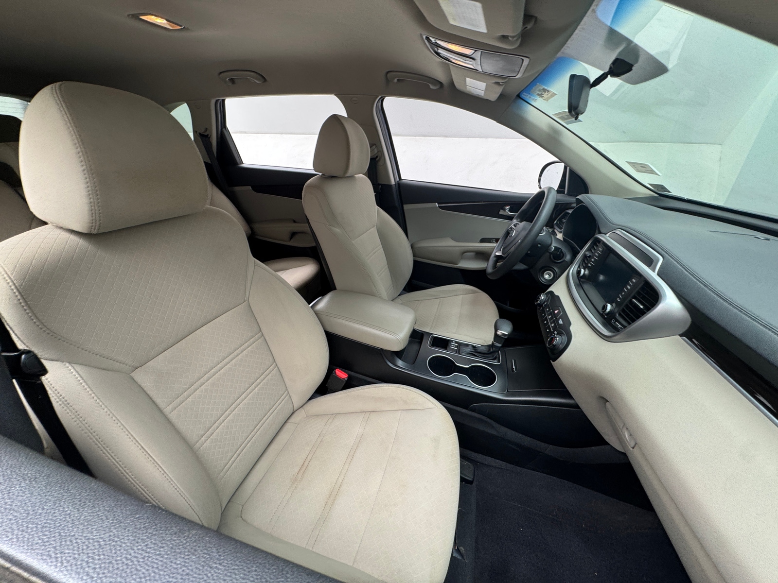 Thumbnail: 2019 Kia Sorento - 2
