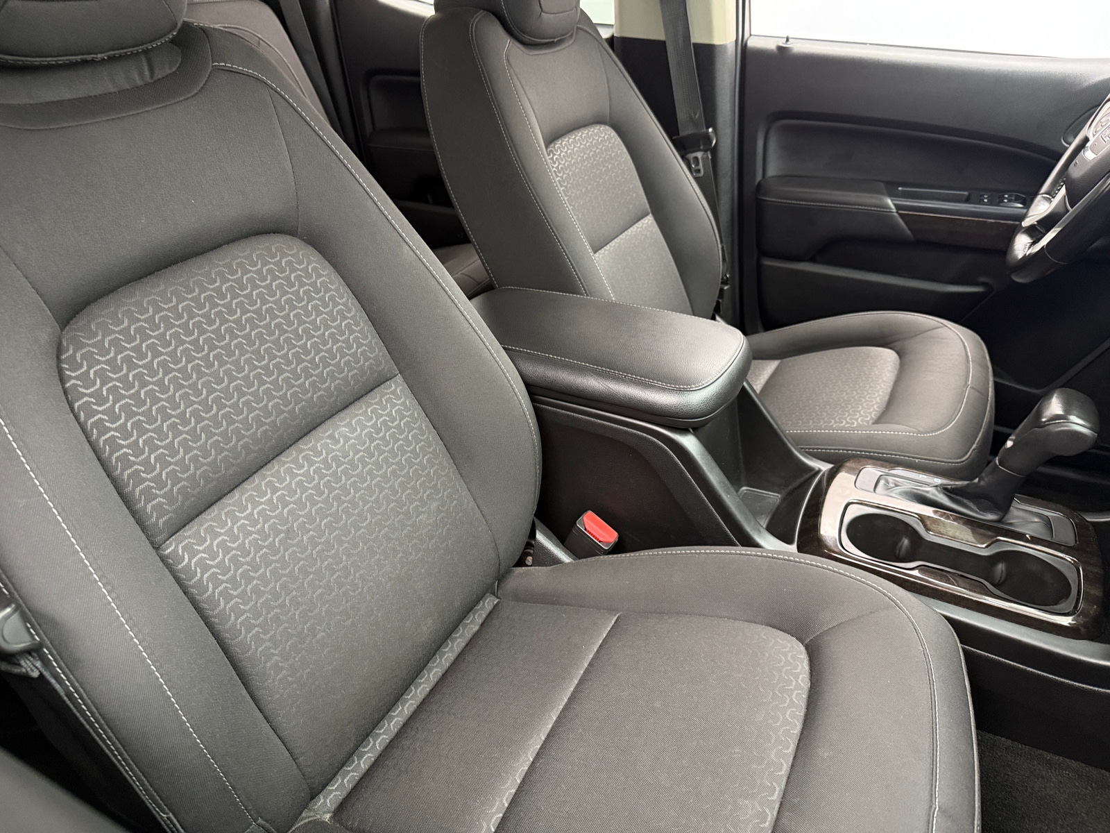 Thumbnail: 2018 GMC Canyon - 2