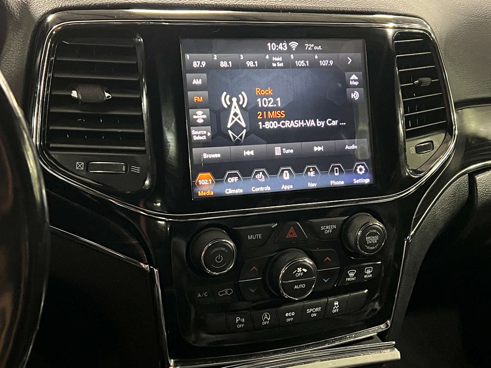 Thumbnail: 2019 Jeep Grand Cherokee - 3
