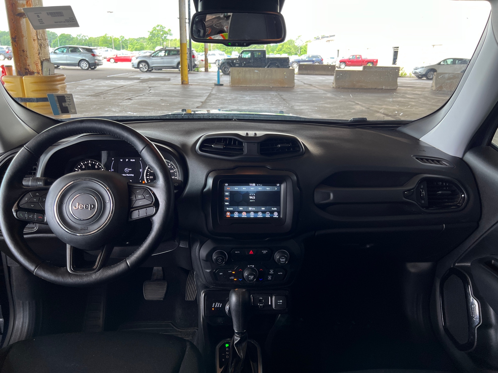 Thumbnail: 2020 Jeep Renegade - 3