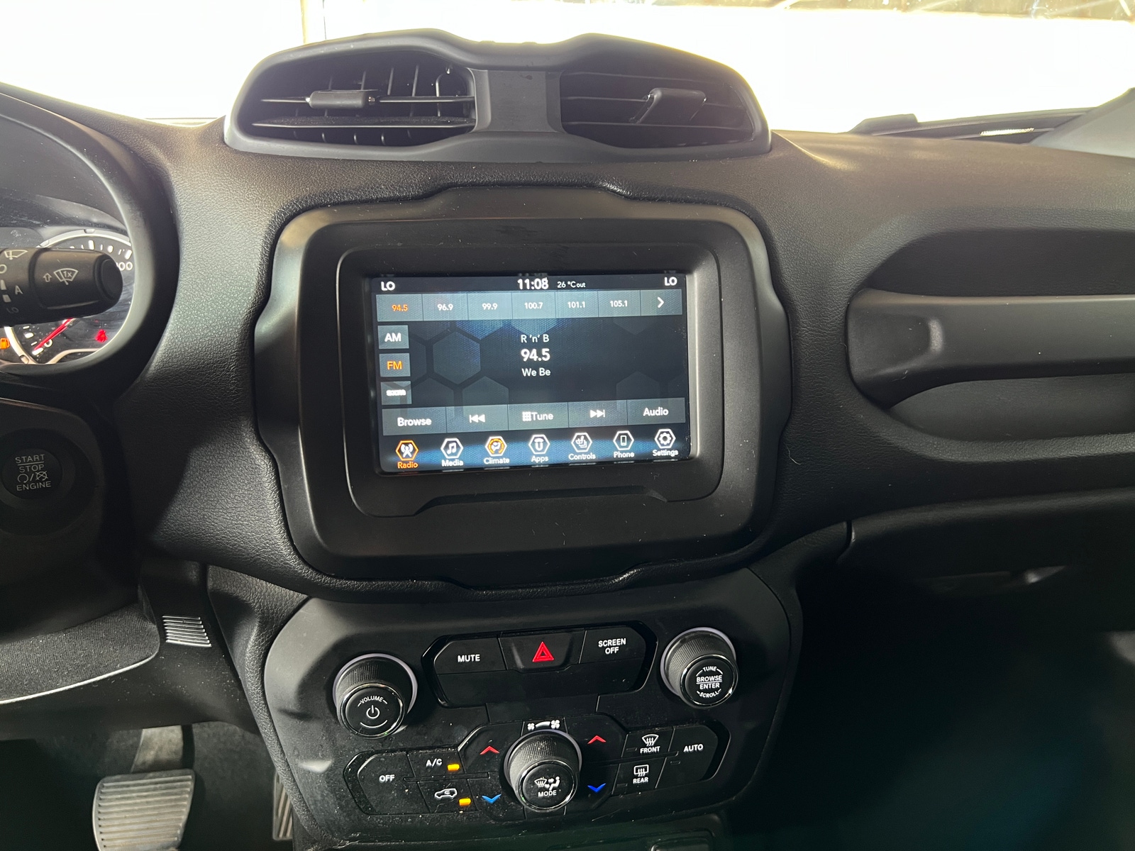 Thumbnail: 2020 Jeep Renegade - 4