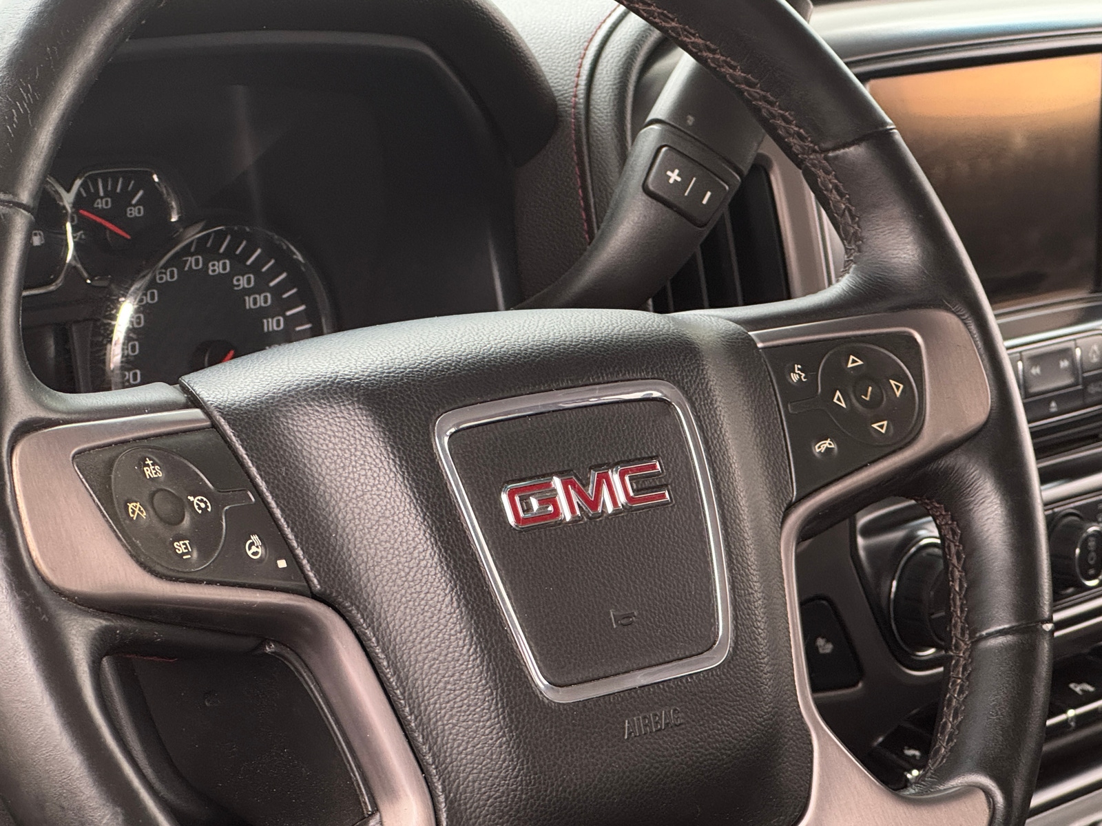 Thumbnail: 2014 GMC Sierra 1500 - 4