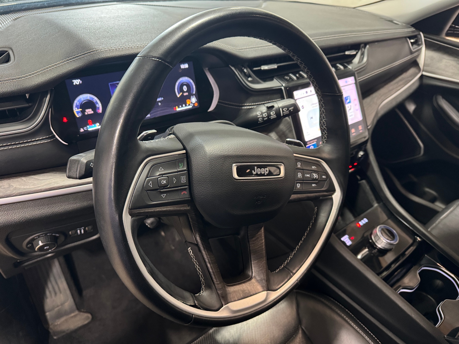 Thumbnail: 2022 Jeep Grand Cherokee L - 2