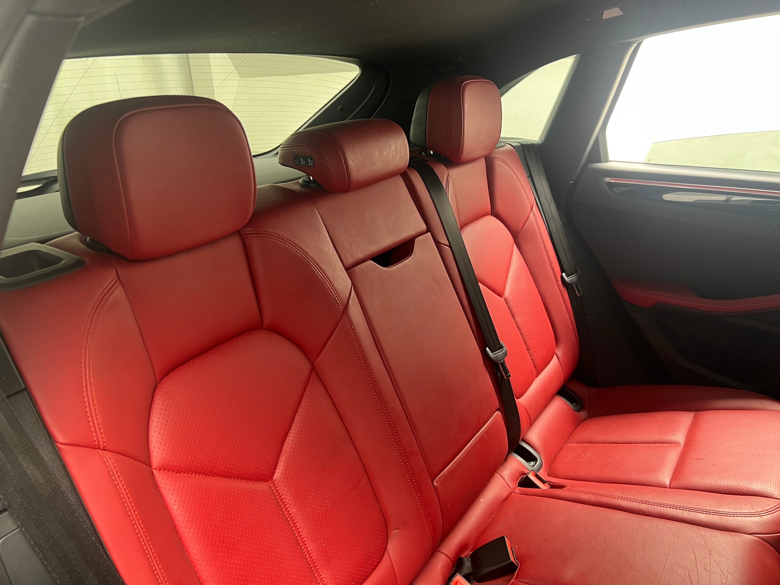 Thumbnail: 2018 Porsche Macan - 5