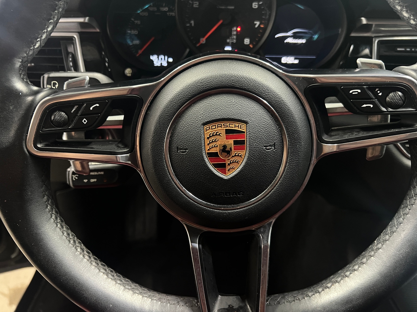 Thumbnail: 2018 Porsche Macan - 4