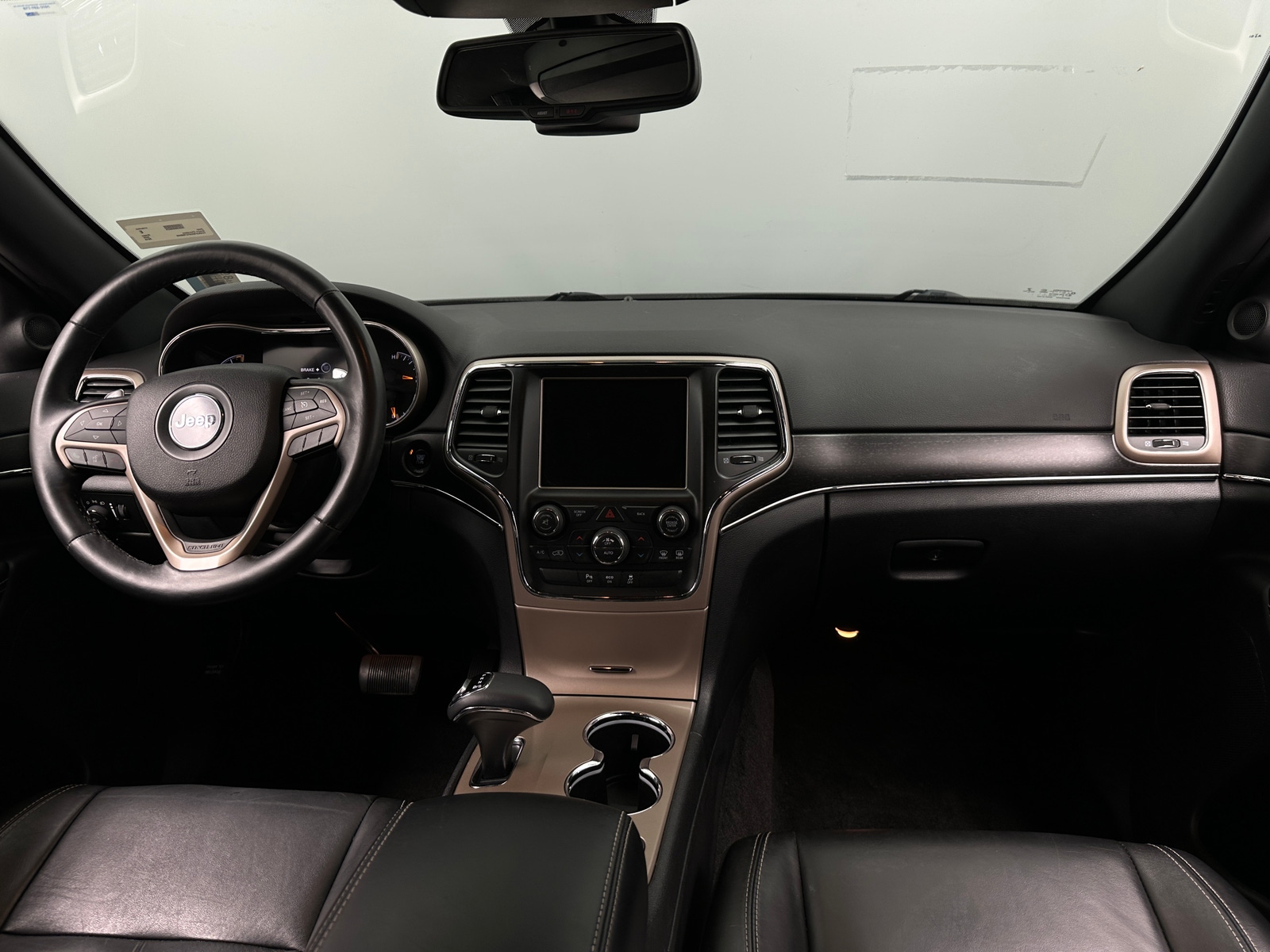 Thumbnail: 2015 Jeep Grand Cherokee - 2