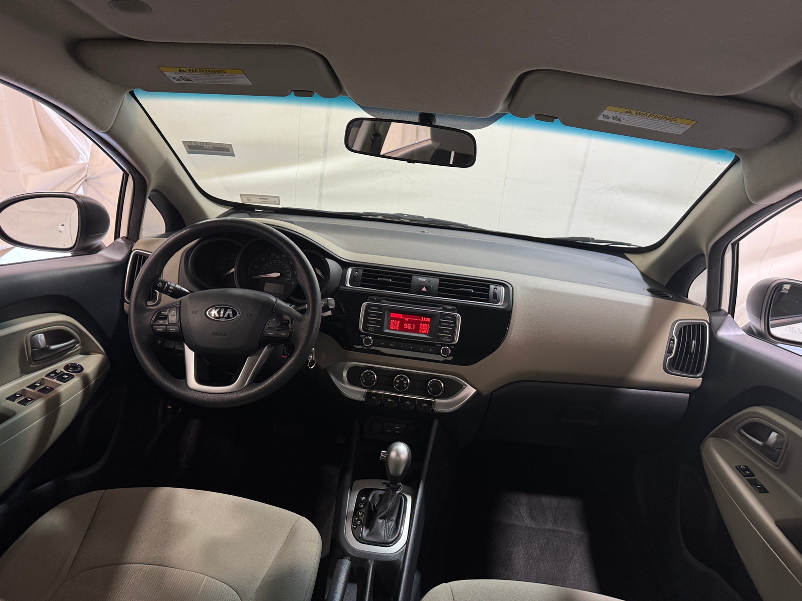 Thumbnail: 2017 Kia Rio - 3