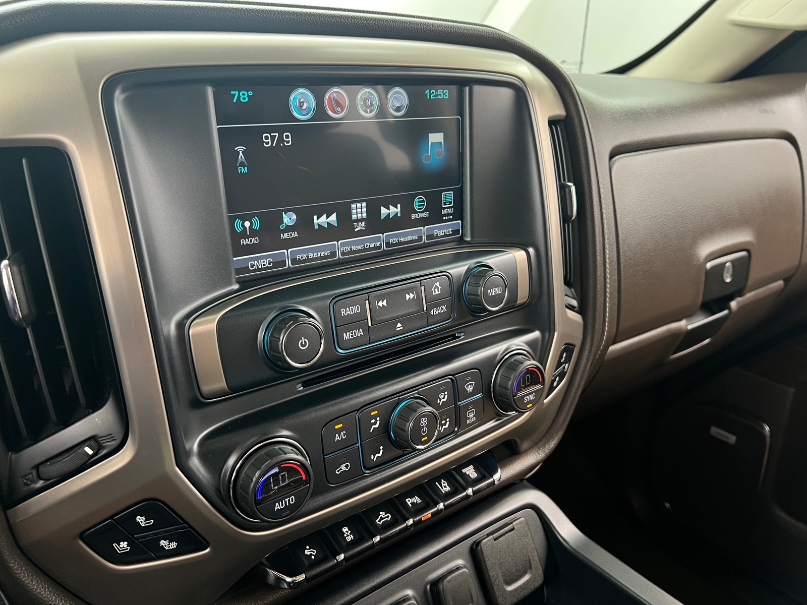 Thumbnail: 2018 GMC Sierra 3500 - 3